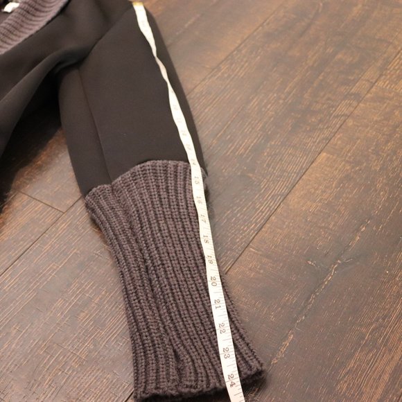 Venus Black and Gray Jacket, size Small - Picture 7 of 7